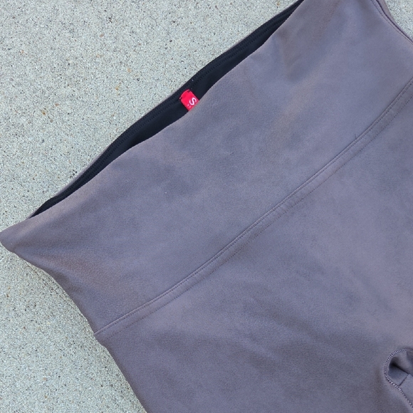 SPANX Faux Leggings Size Medium - Picture 2 of 6